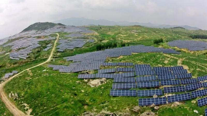 中國十三省最大光伏電站在這里！欽州康熙嶺的光伏電站能排上號(hào)了嗎？