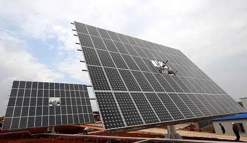 中國十三省最大光伏電站在這里！欽州康熙嶺的光伏電站能排上號(hào)了嗎？