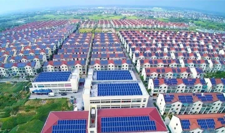 光伏發(fā)電“租房頂、免費裝”新套路，警惕陰陽合同，天上不會掉餡餅！